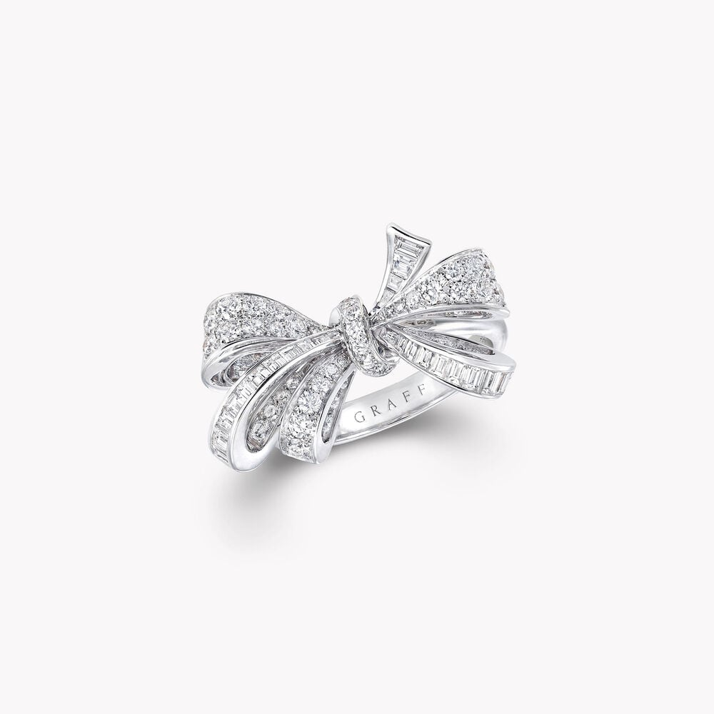 Tilda’s Bow Classic Diamond Ring